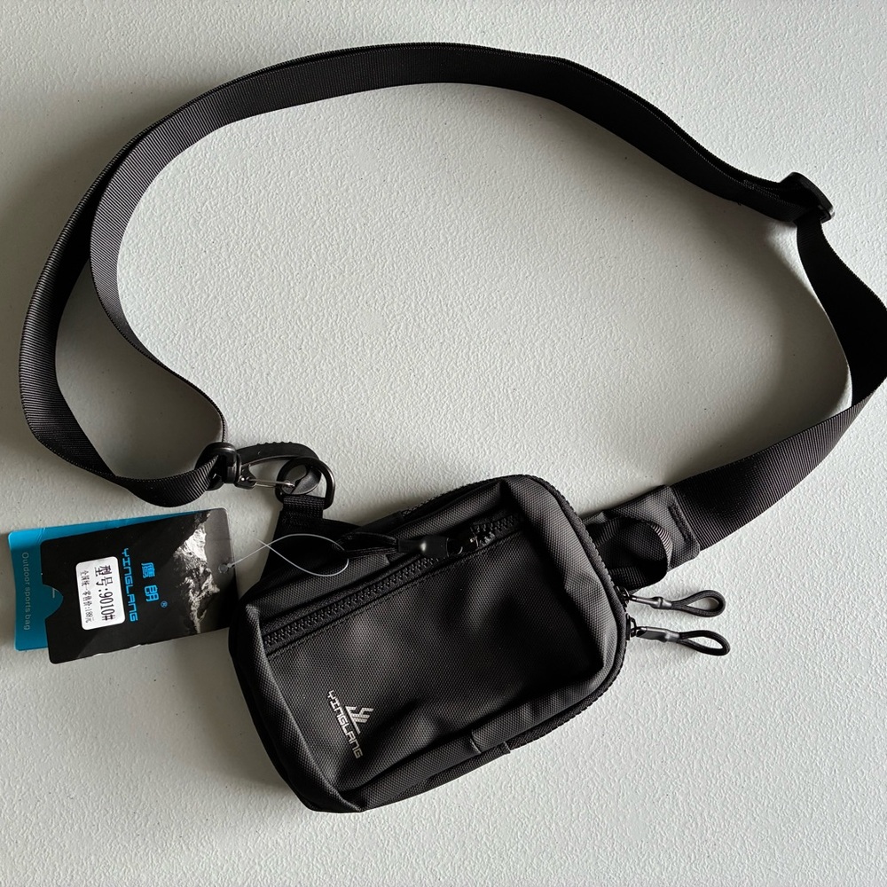 Adjustable Black Belt Bag